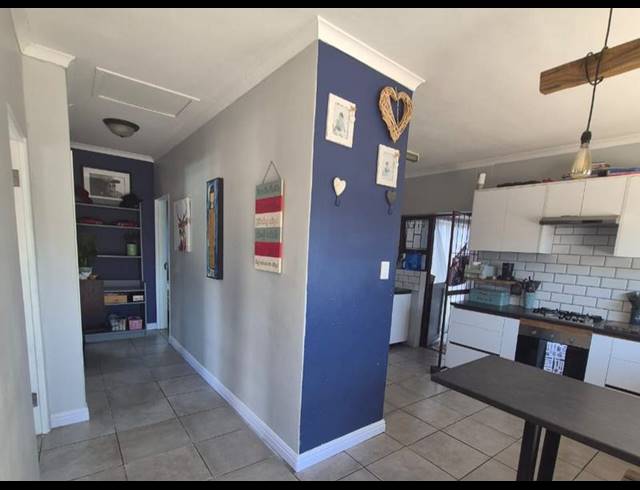 3 BEDROOM HOUSE FOR SALE IN GEORGE SOUTH